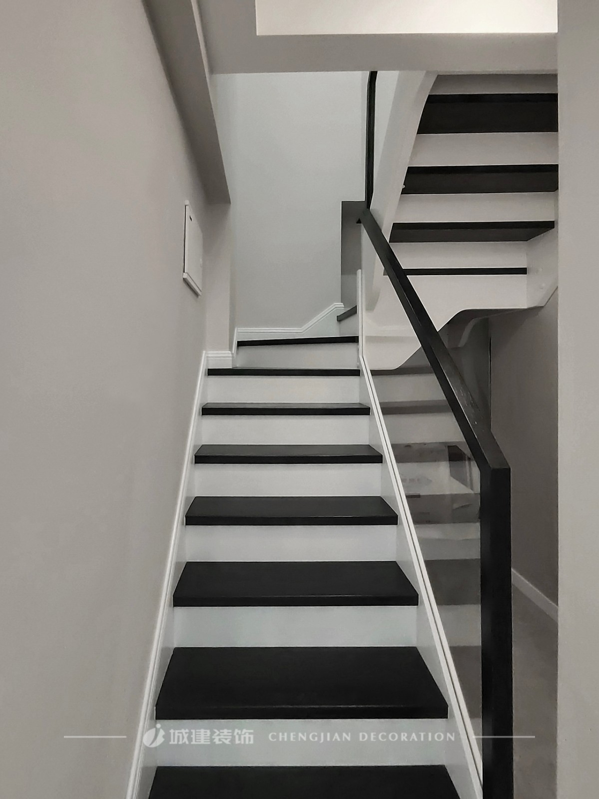 1615105679233677.jpg